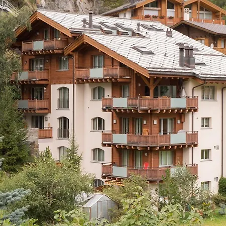 A Calm & Charm - Haus Haro Apartman Zermatt